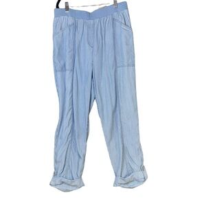 New! Chicos Pull On Straight Striped Blue White
100% Tencel Elastic Waist Pant 8